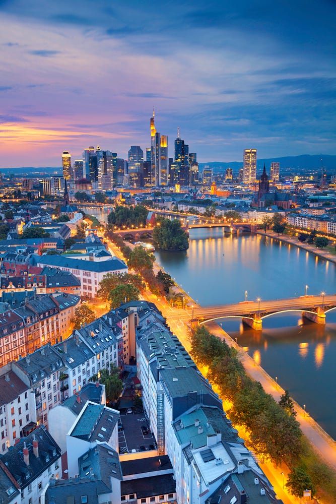 FRANKFURT DEL MENO CRUCEROS FLUVIALES FRANKFURT AM MEIN CRUISES FRANKFURT GERMANY CRUISES #Cruceros #Alemania #Cruises #GermanyCruises #MeinCruises #Deutschland